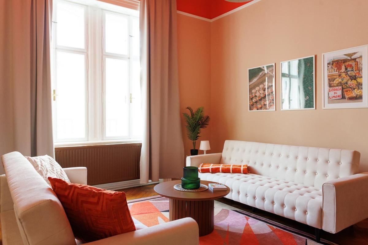 4Ty3 Apartments - Stadtpark City Apartment Is Calling Wiedeń Zewnętrze zdjęcie