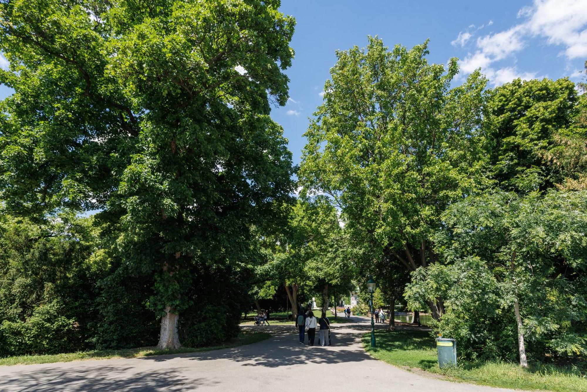 4Ty3 Apartments - Stadtpark City Apartment Is Calling Wiedeń Zewnętrze zdjęcie